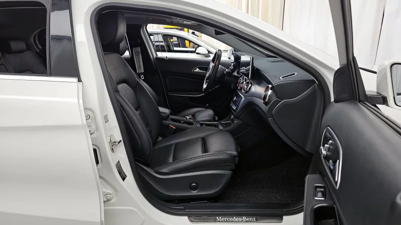 Mercedes-Benz GLA-Class