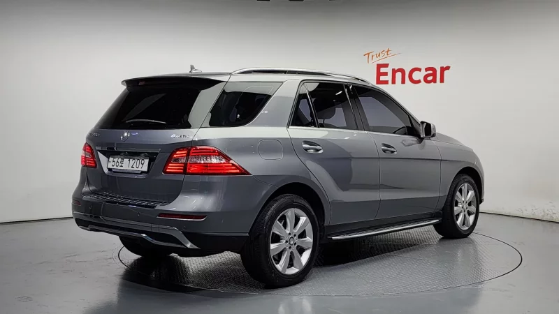 Mercedes-Benz M-class