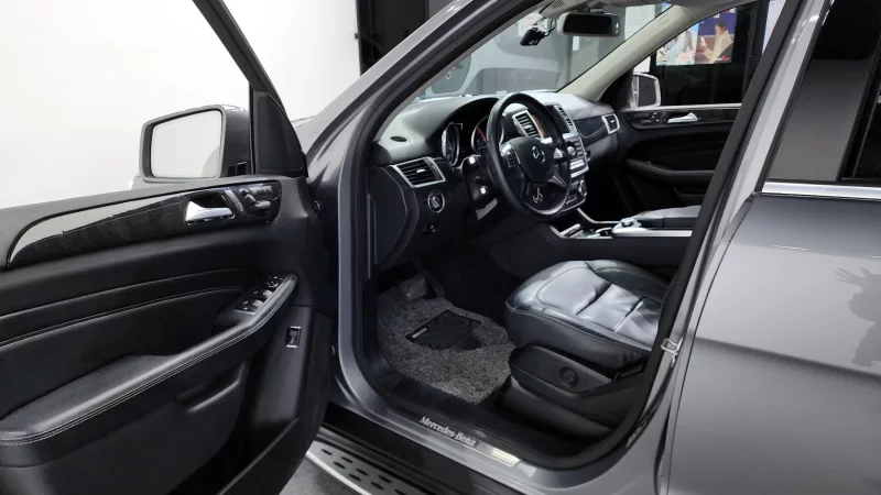 Mercedes-Benz M-class