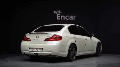 Infiniti G
