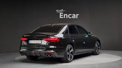 Audi S4