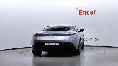 Astonmartin DB11