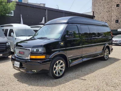 Chevrolet Express Van