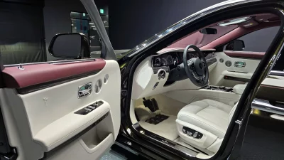 Rolls-Royce GHOST