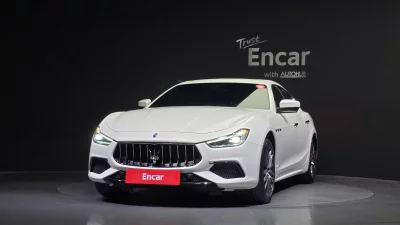 Maserati GHIBLI