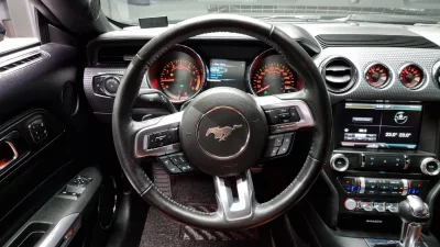 Ford MUSTANG