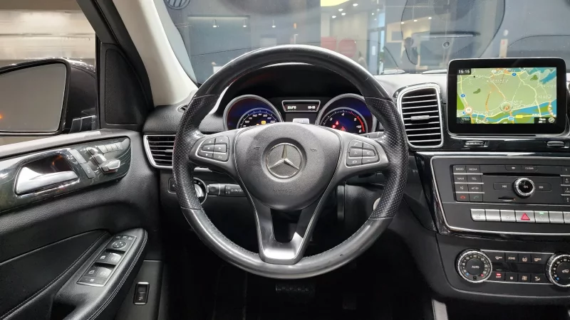 Mercedes-Benz GLE-Class