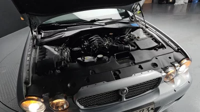 Jaguar XJ