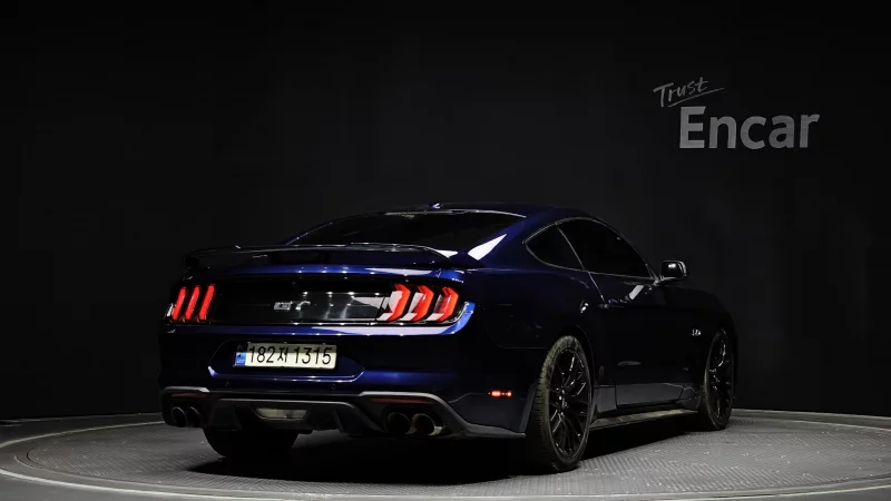 Ford MUSTANG