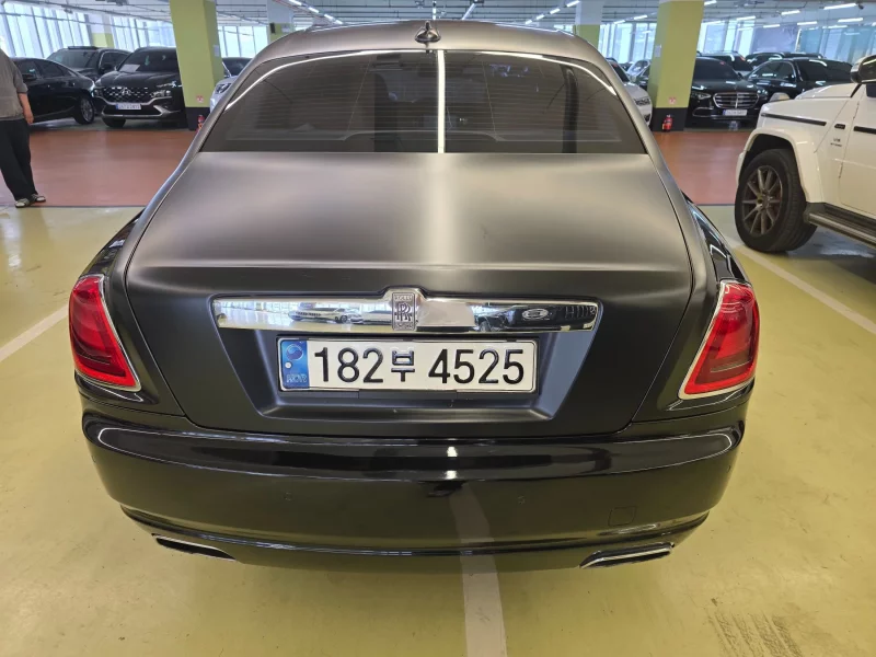 Rolls-Royce GHOST