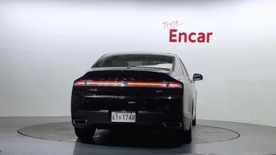 Lincoln MKZ