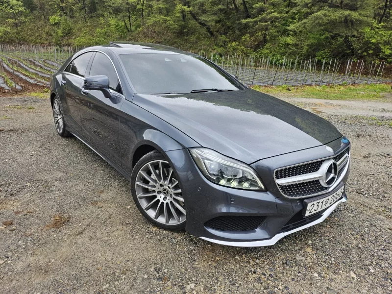 Mercedes-Benz CLS-Class