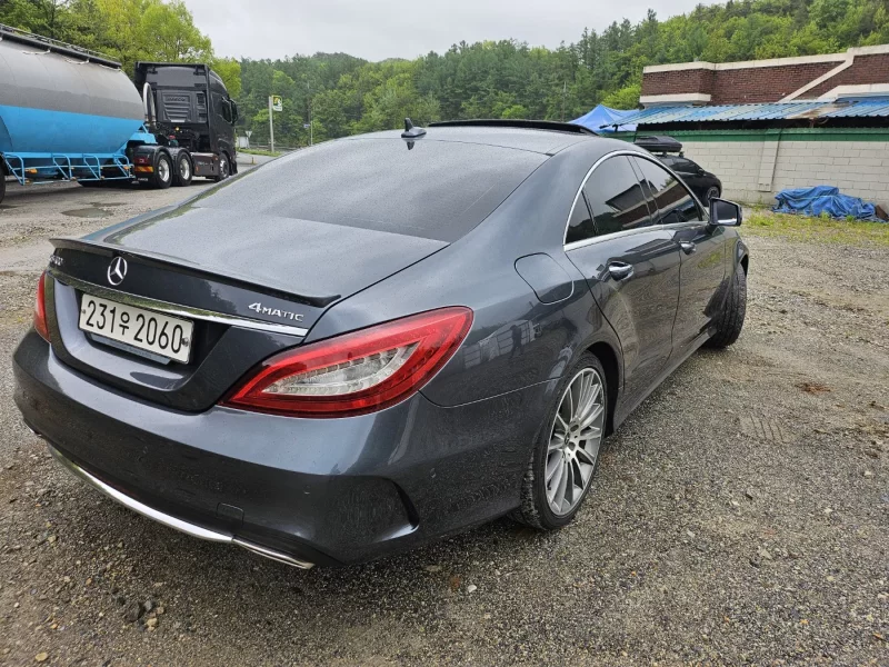 Mercedes-Benz CLS-Class