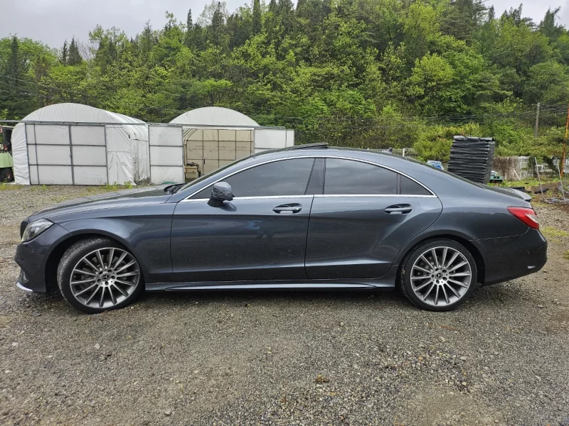 Mercedes-Benz CLS-Class