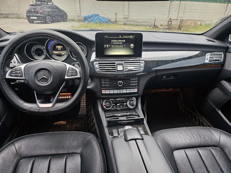 Mercedes-Benz CLS-Class