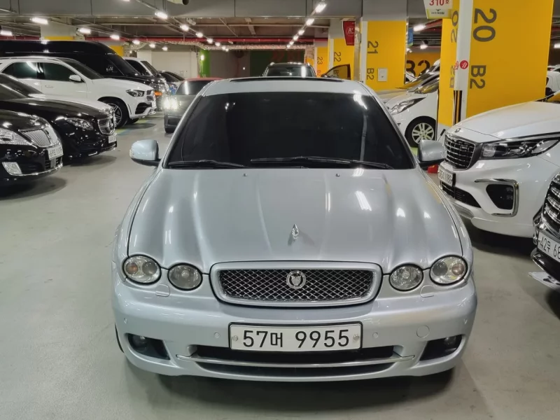 Jaguar X-TYPE