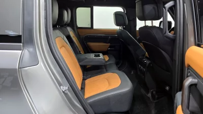 Land Rover DEFENDER