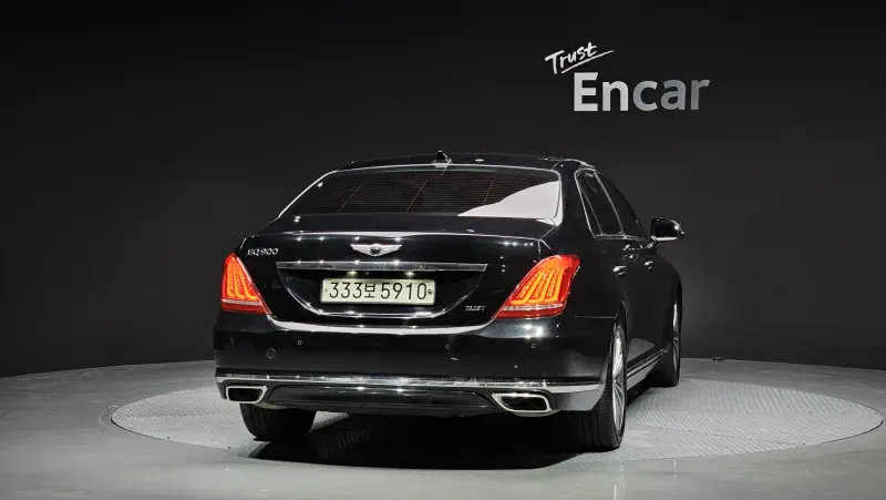 Genesis EQ900