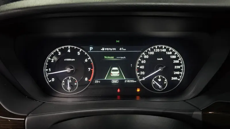 Genesis EQ900