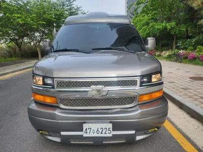 Chevrolet Express Van