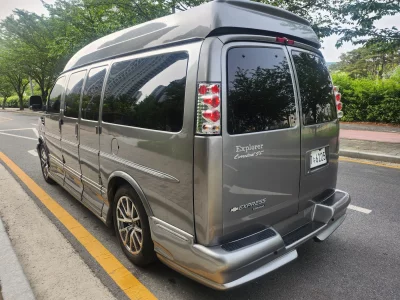 Chevrolet Express Van