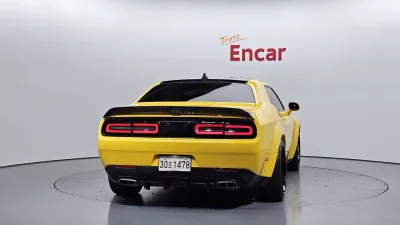 Dodge CHALLENGER