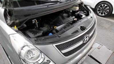Hyundai Starex