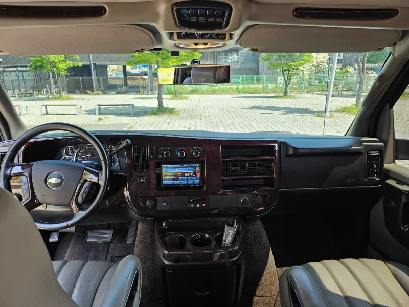 Chevrolet Express Van