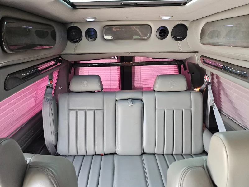 Chevrolet Express Van