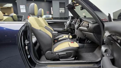 MINI Cooper Convertible