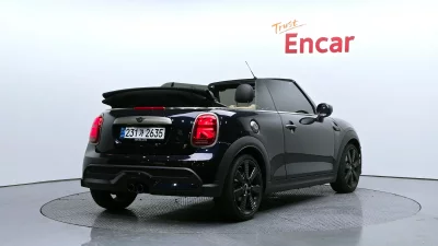 MINI Cooper Convertible