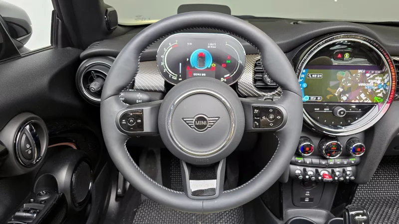 MINI Cooper Convertible