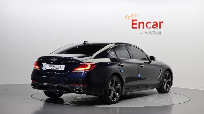 Genesis G70