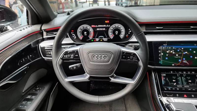 Audi A8