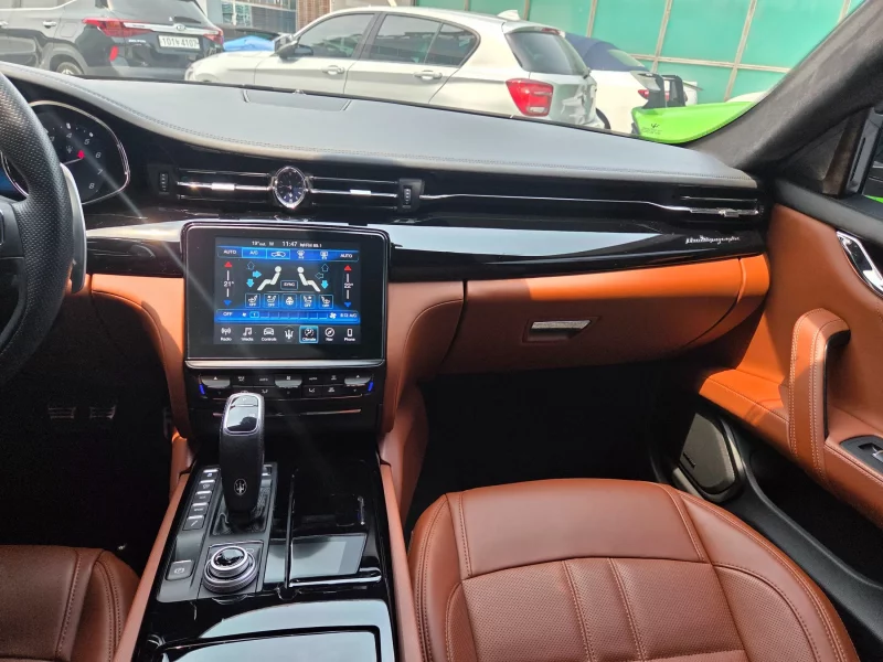 Maserati QUATTROPORTE