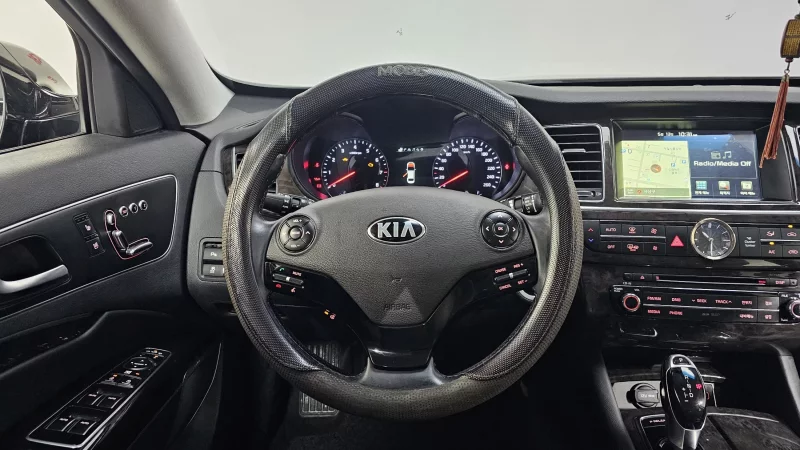 Kia K9