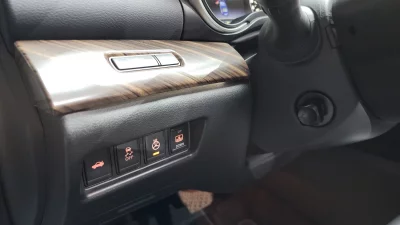 Nissan MAXIMA