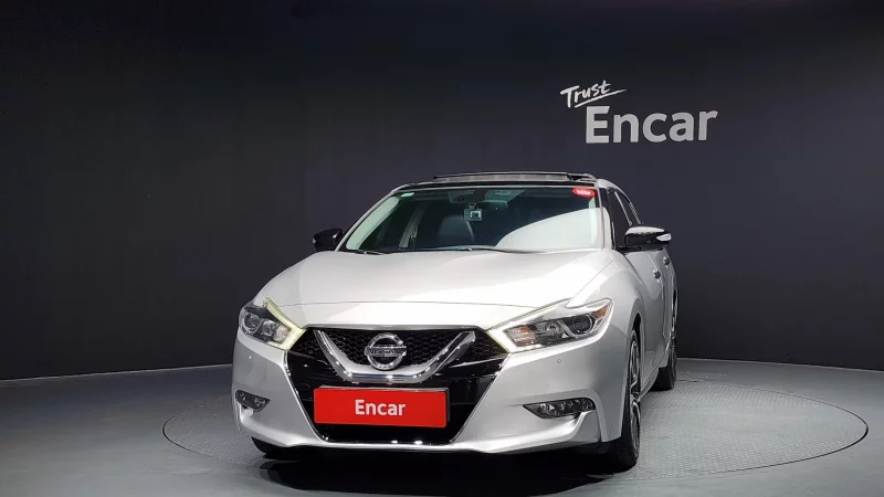 Nissan MAXIMA