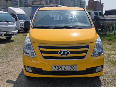 Hyundai Starex