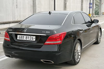 Hyundai Equus