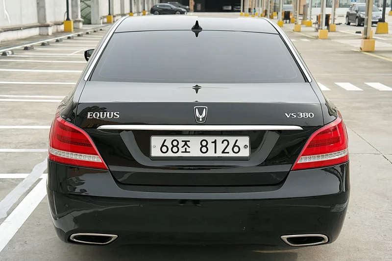 Hyundai Equus