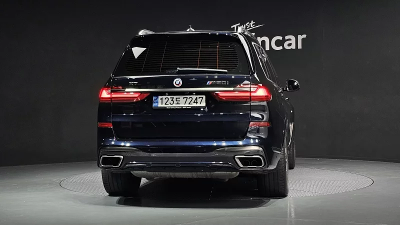 BMW X7