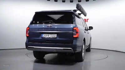 Ford EXPEDITION