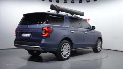 Ford EXPEDITION