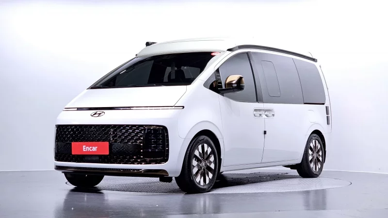 Hyundai Staria