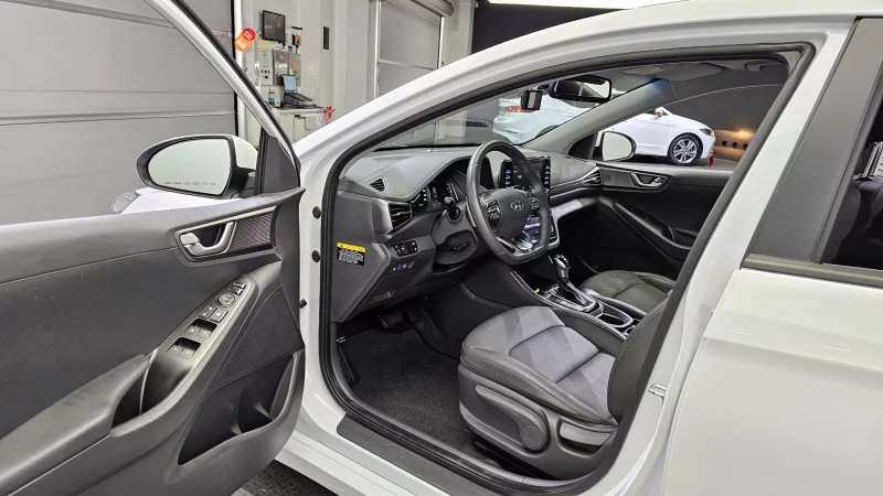 Hyundai Ioniq