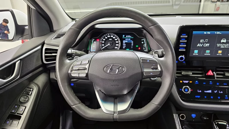 Hyundai Ioniq