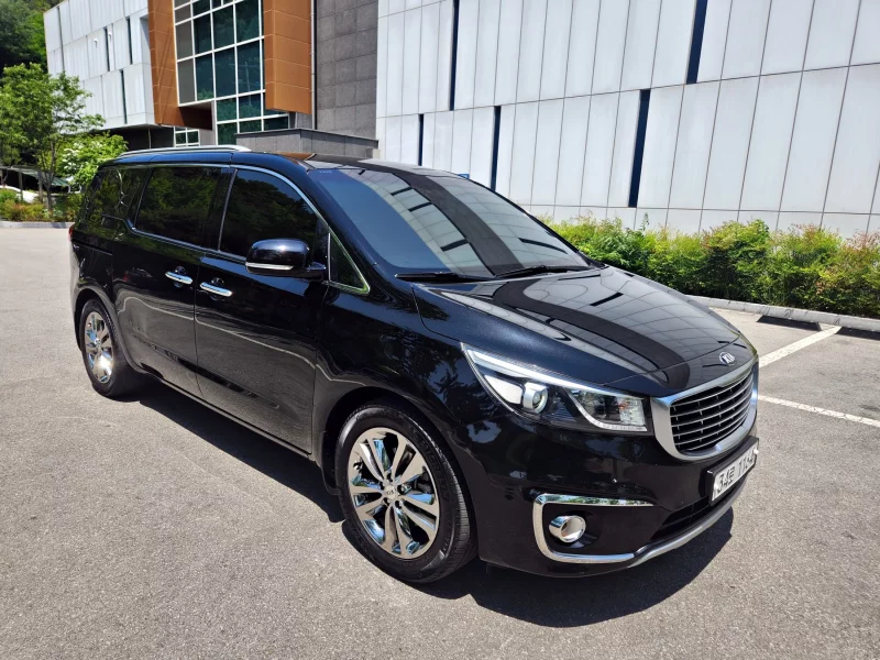 Kia Carnival
