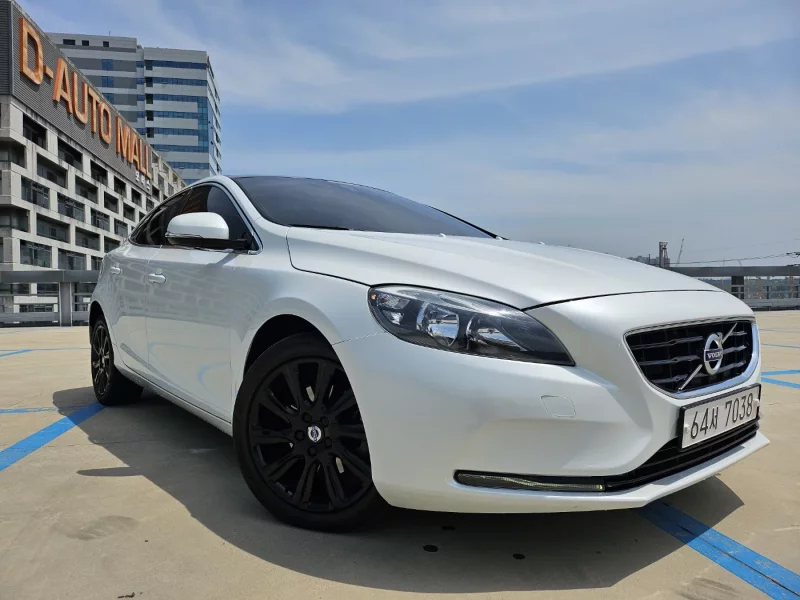 Volvo V40