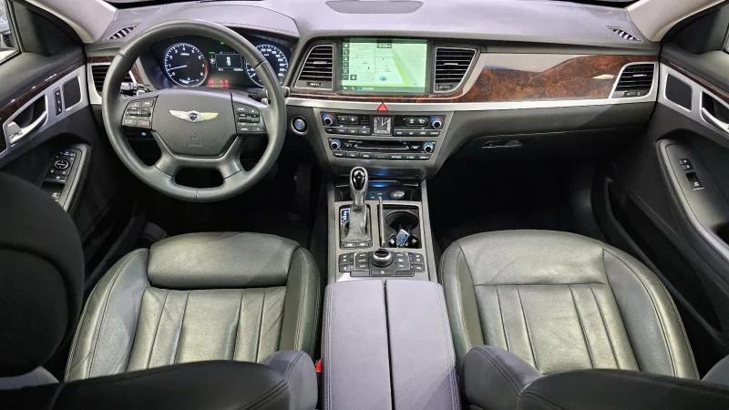 Hyundai Genesis
